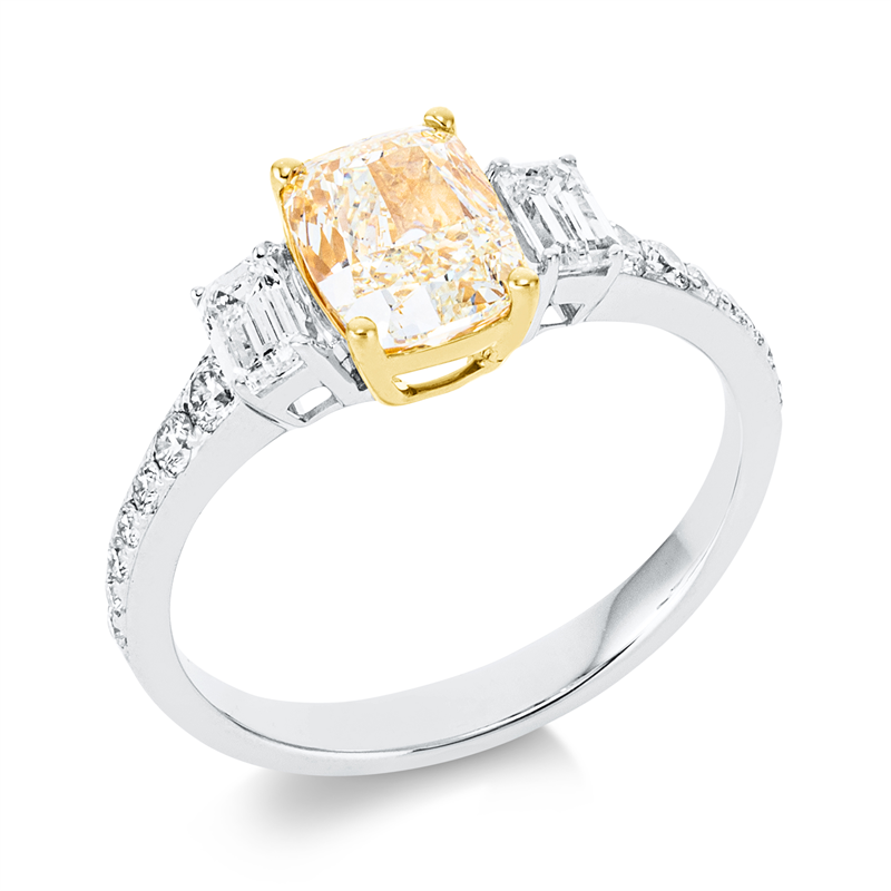 Farbiger Diamant Ring