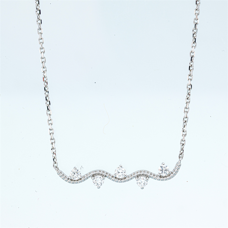 Modern Woman Collier