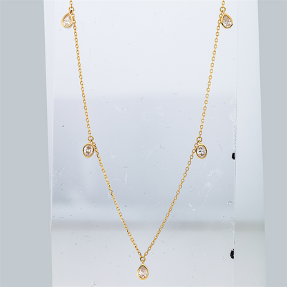 Modern Woman Collier