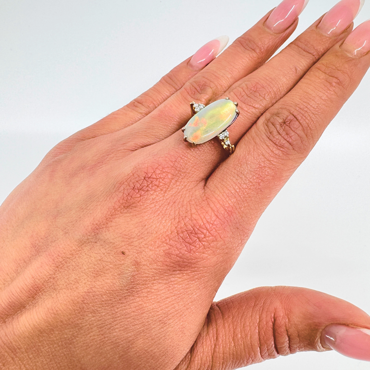 Pre Owned Opalring aus 585 Gelbgold/Weißgold mit ca.0,18ct Brillanten
