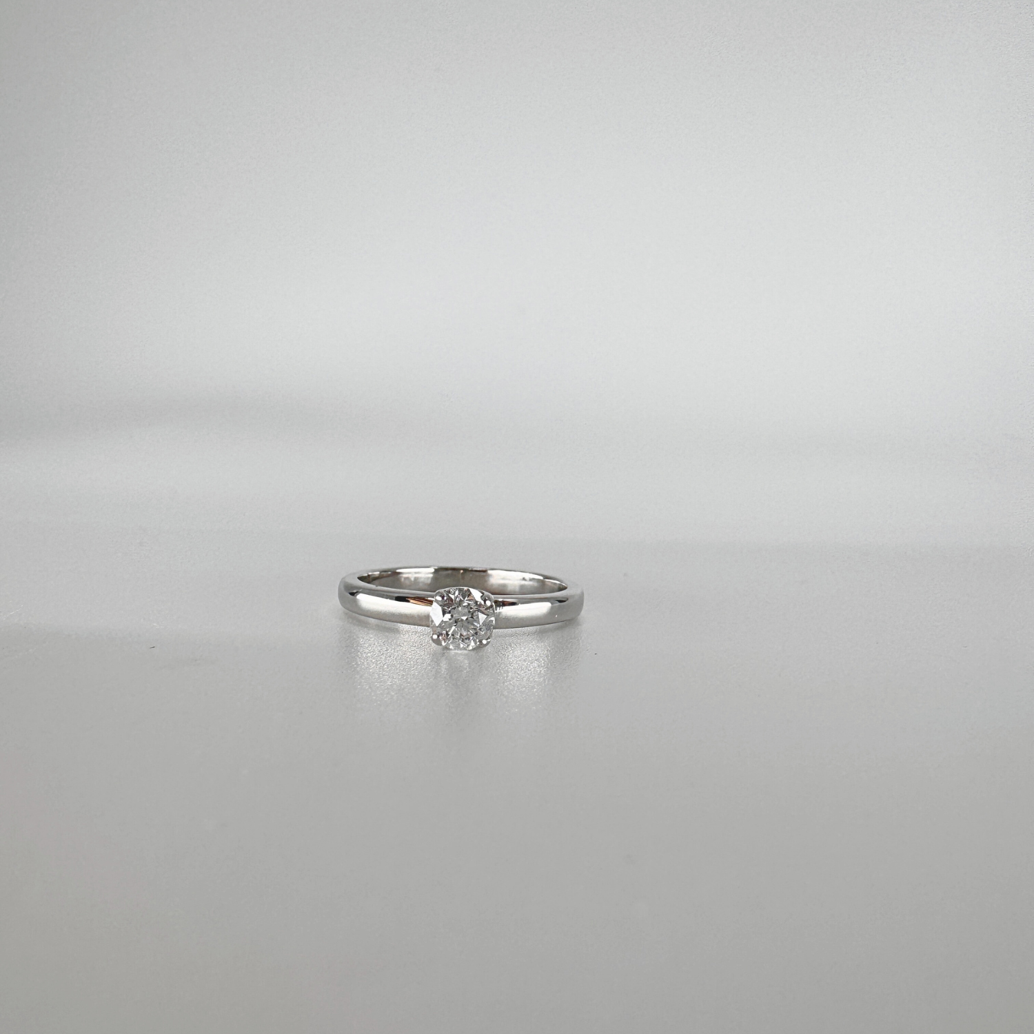 Pre-Owned Verlobungsring aus 18 Karat Weißgold mit 1 Brillant ca. 0,30ct
