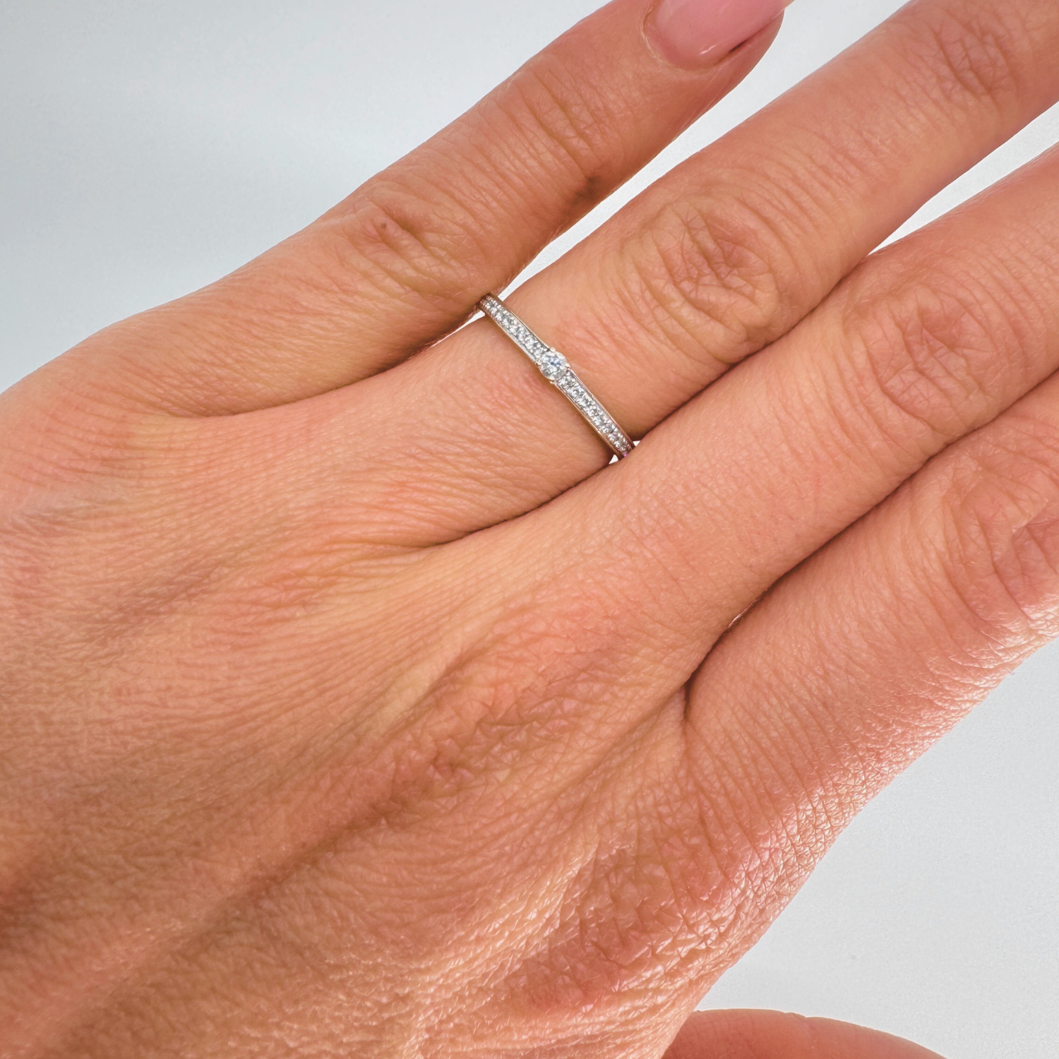 Pre Owned Verlobungsring aus 585 Weißgold mit 0,12ct Brillanten