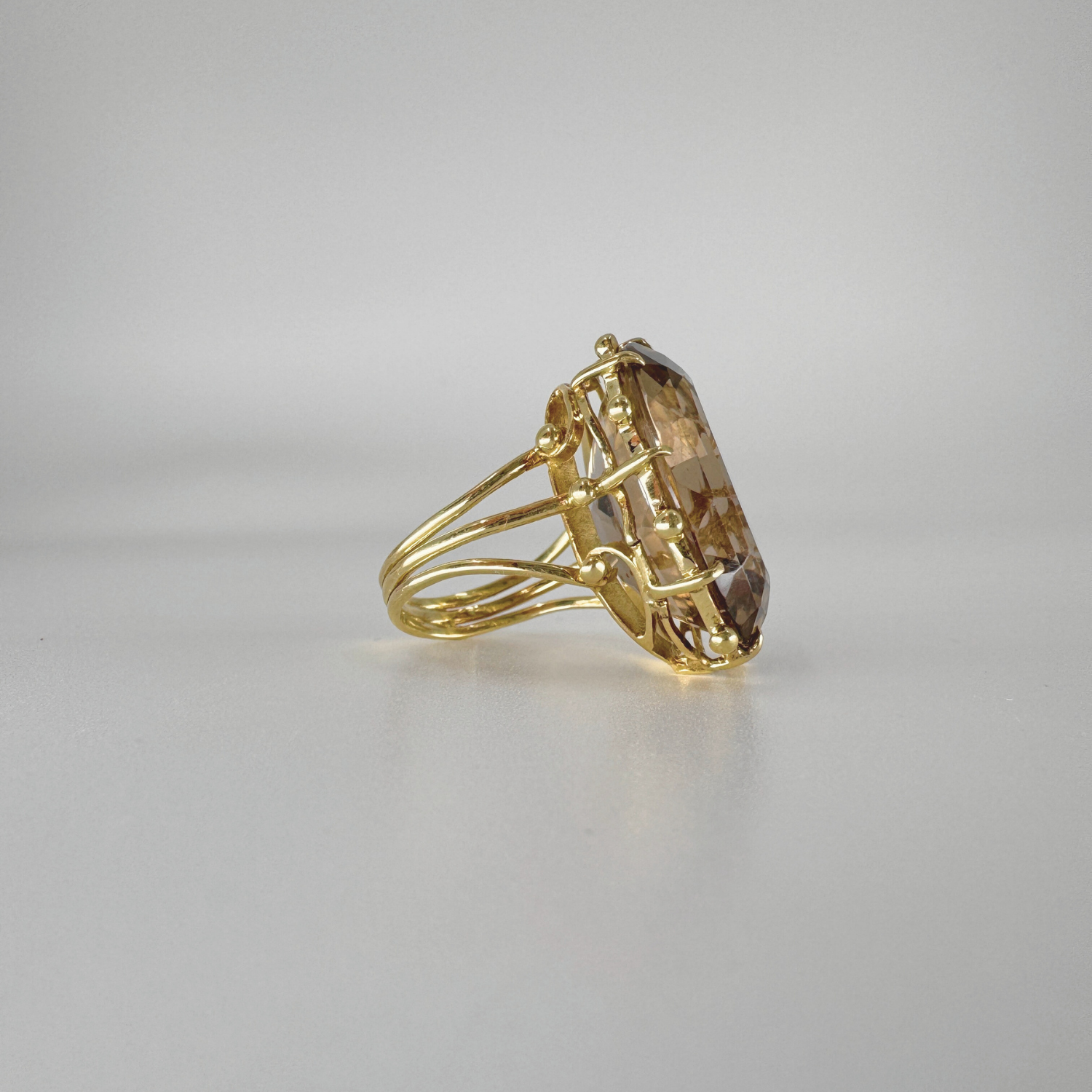 Exklusiver Pre Owned Ring mit Rauchquarz