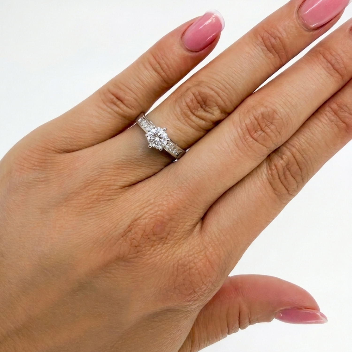 Pre Owned Brillantring aus 14 Karat Weißgold mit 0,72ct Gesamtgewicht