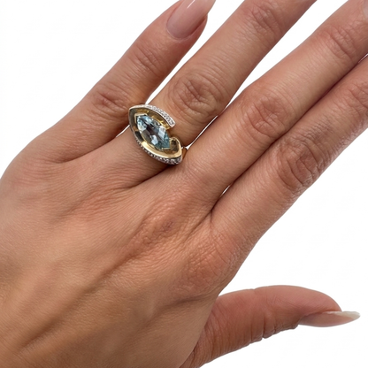 Pre Owned Ring mit Aquamarin und Brillanten in 14 Karat Gelbgold/Weißgold