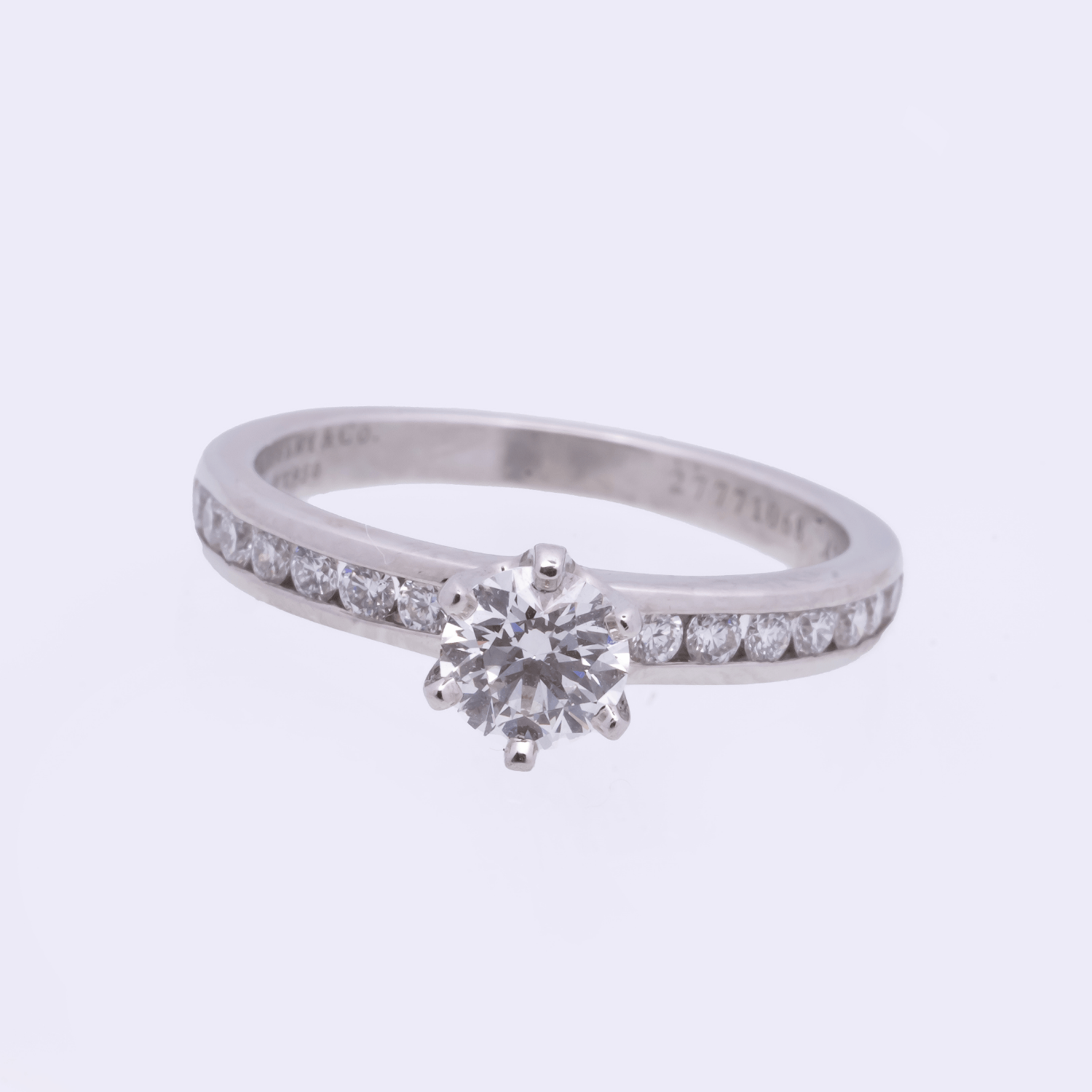 Pre Owned Tiffany&amp;Co Ring 950 Platin, Mittelstein Brillant