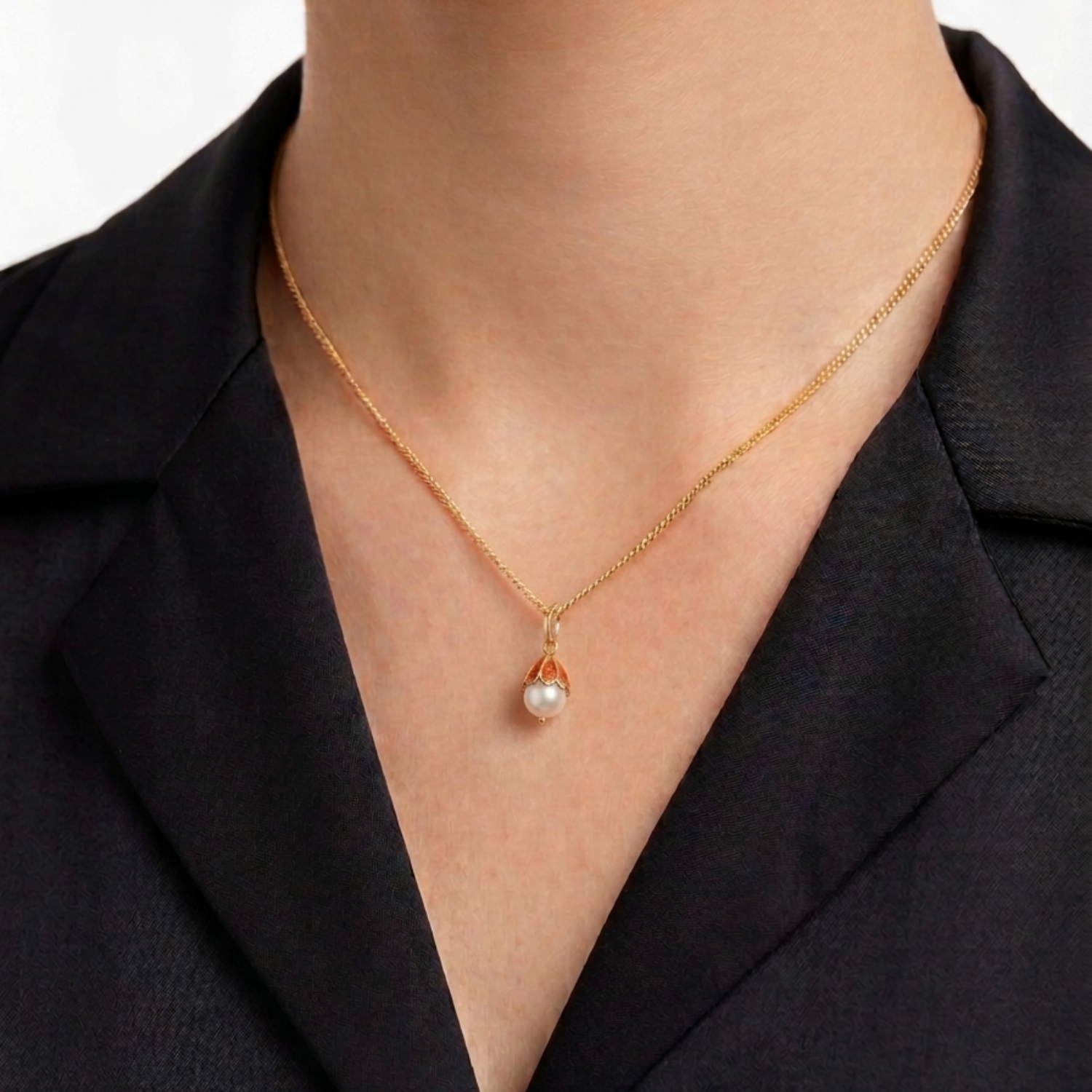 Pre Owned Anhänger aus 18 Karat Gelbgold mit Zuchtperle